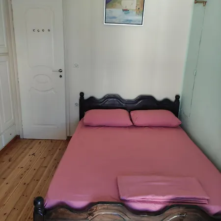 Апарт-отель Locart Room2 *